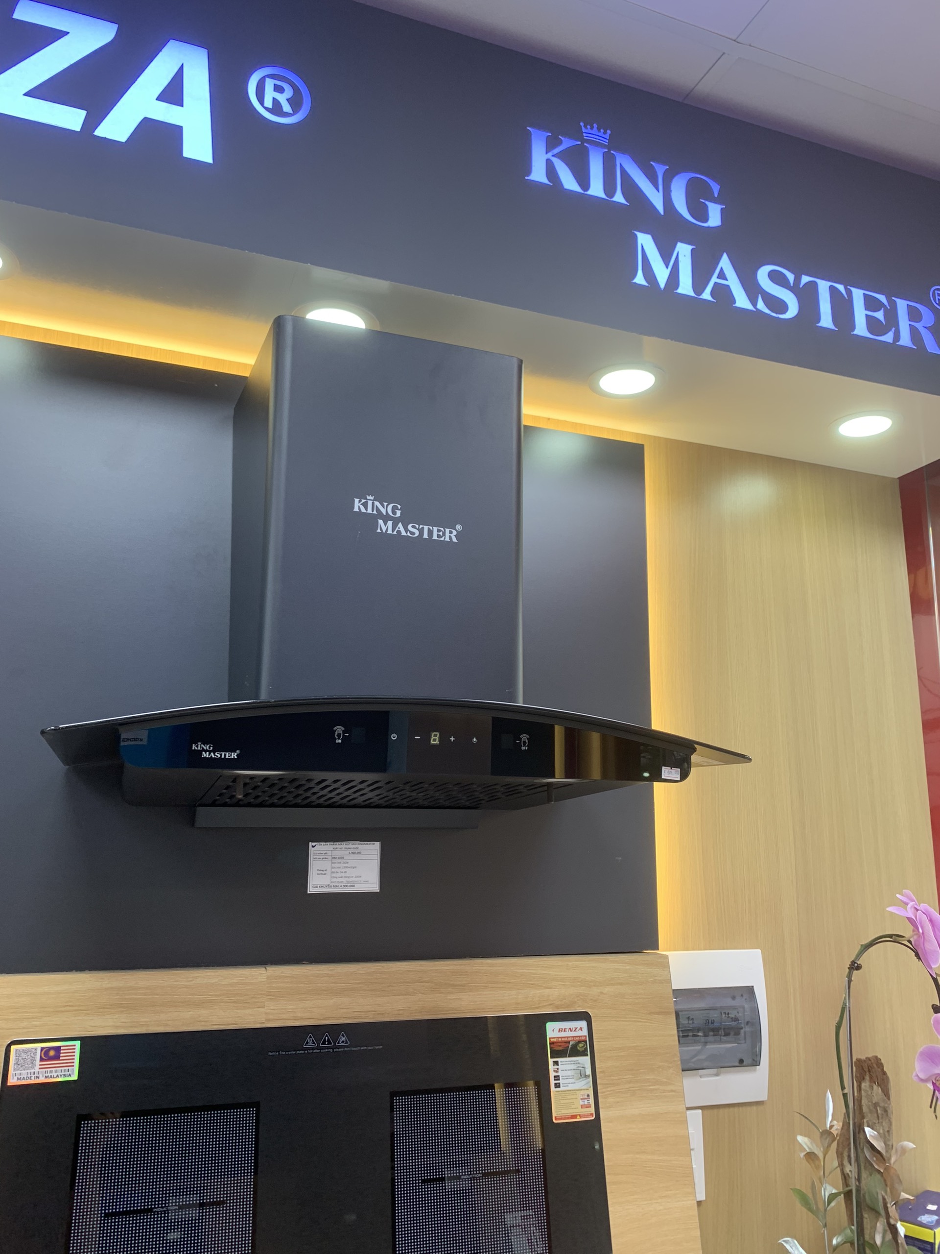 HÚT MÙI KINGMASTER KM 1070